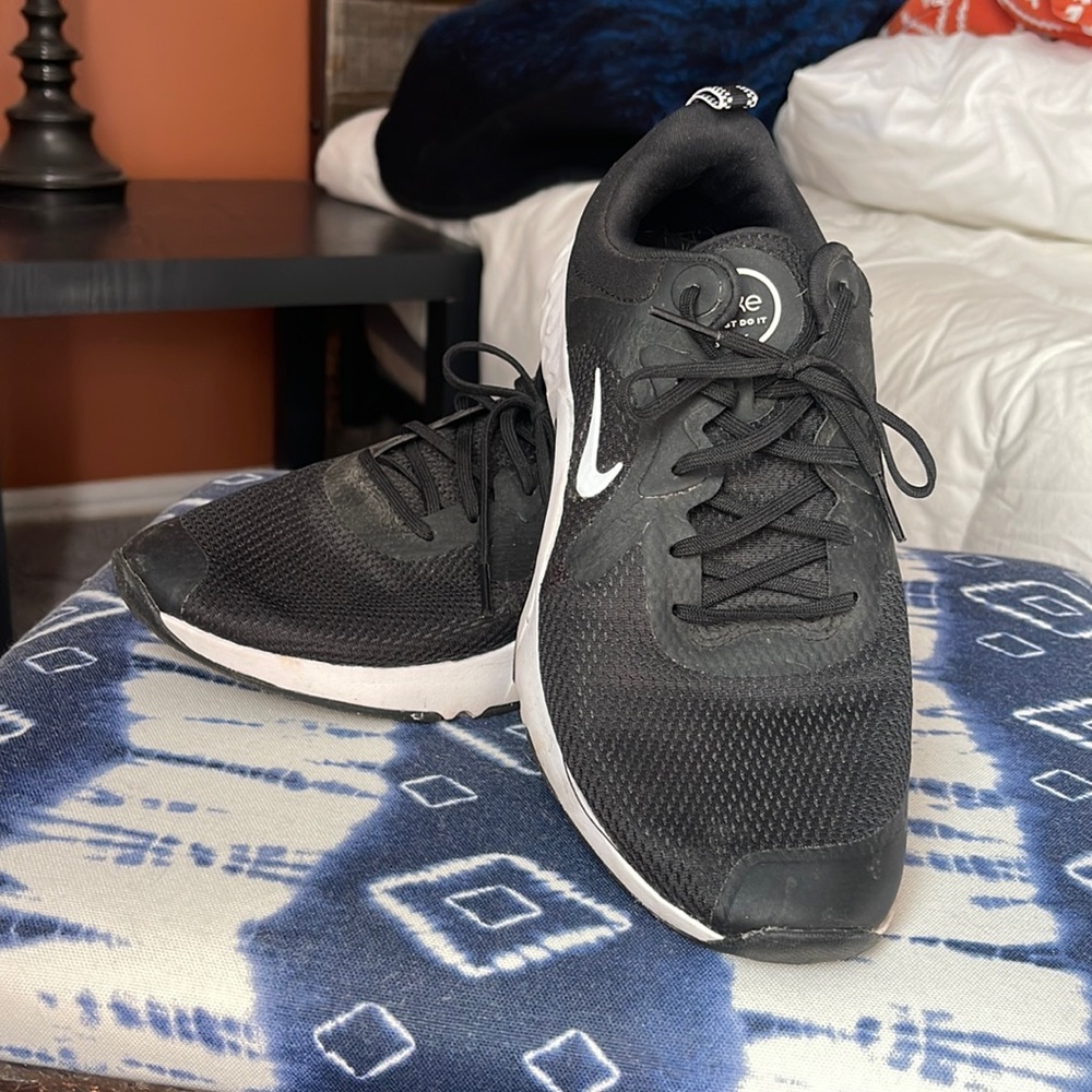 Black Nike Trainers